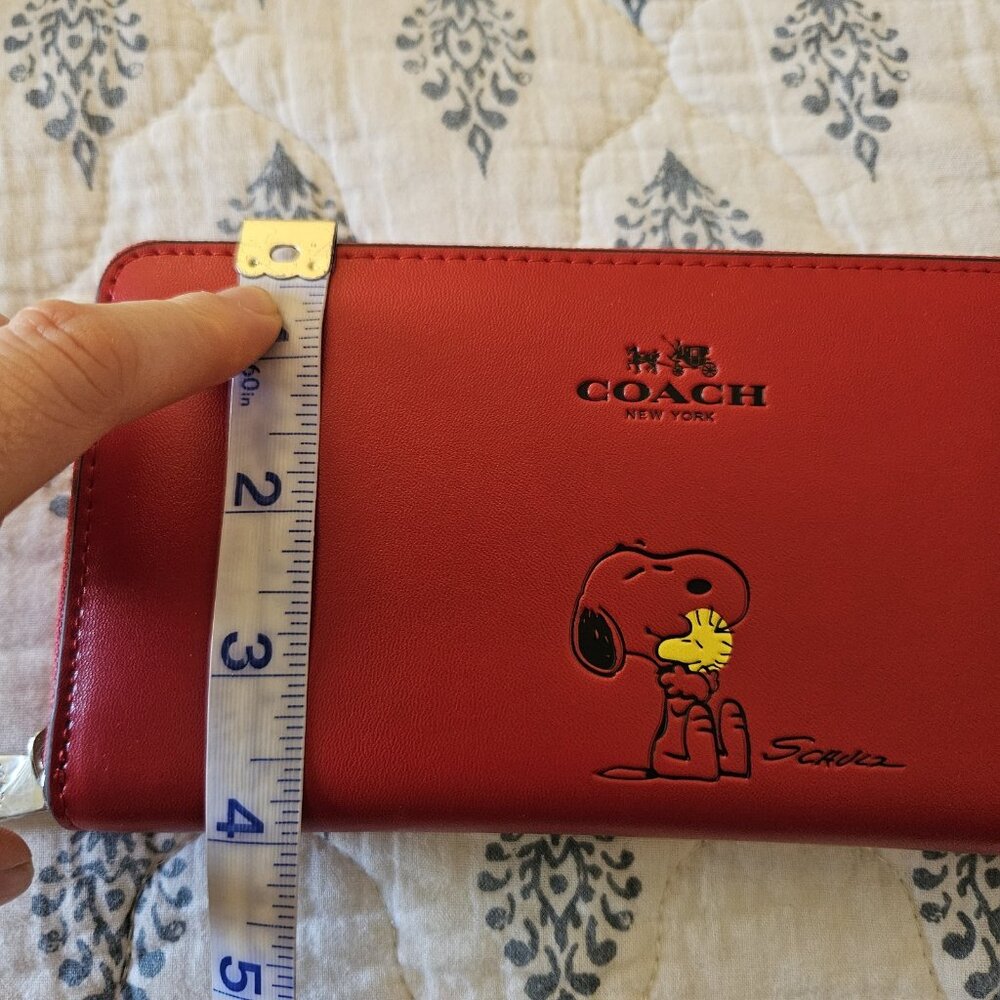 Coach x Peanuts Snoopy Wallet Red Vermillion F53773 Zip Around NWT Woodstock - Picture 10 of 16
